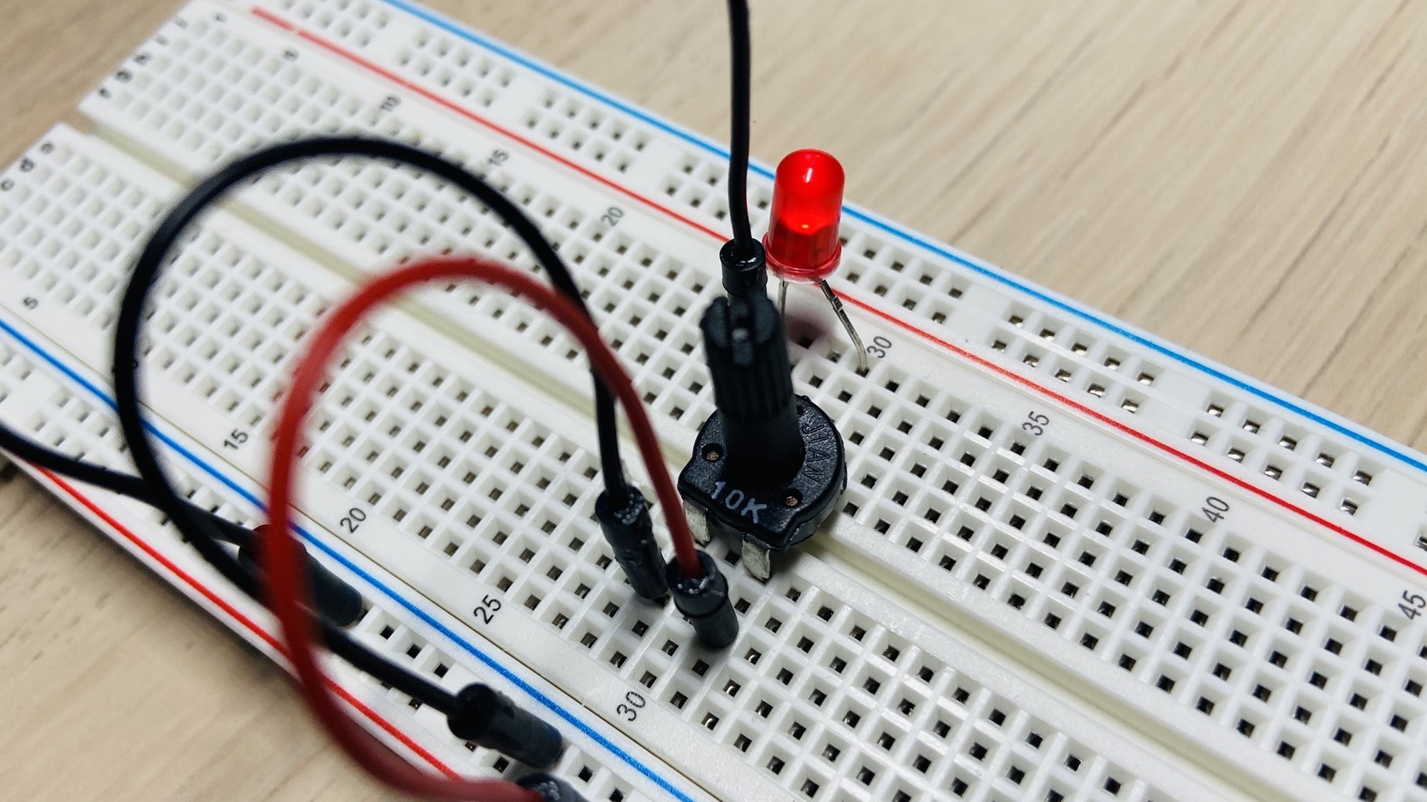 Simple LED Dimmer with Potentiometer